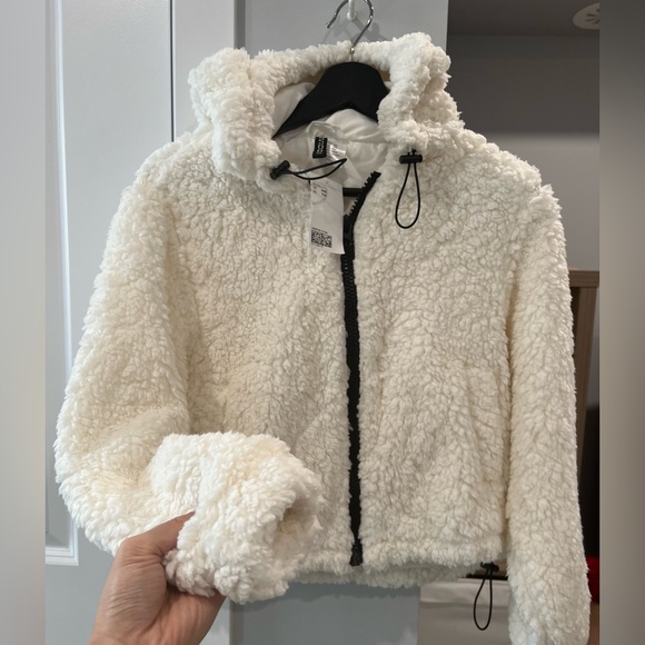 Jackets & Blazers - H&M Sherpa teddy zippered jacket size xxs